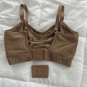 KINDRED BRAVELY Sublime® Hands-Free Pumping & Nursing Bra